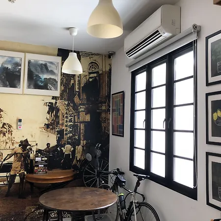 Vintage Inn Boutique Capsule @ Little India-2